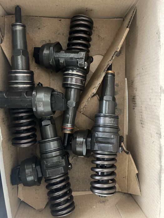 De Vanzare Injectoare 1.9 tdi