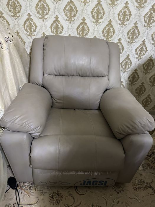 Кресло для маникюра педикюра и лашмейкеров