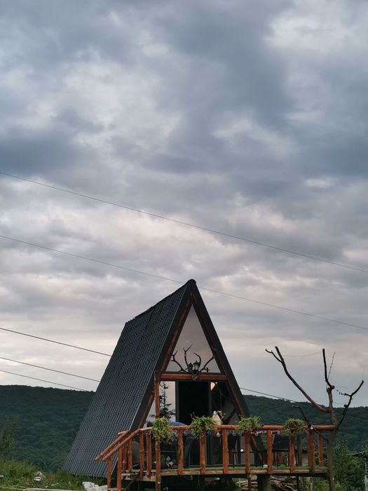 2 Cabane de inchiriat (ocupate de Paște!!)