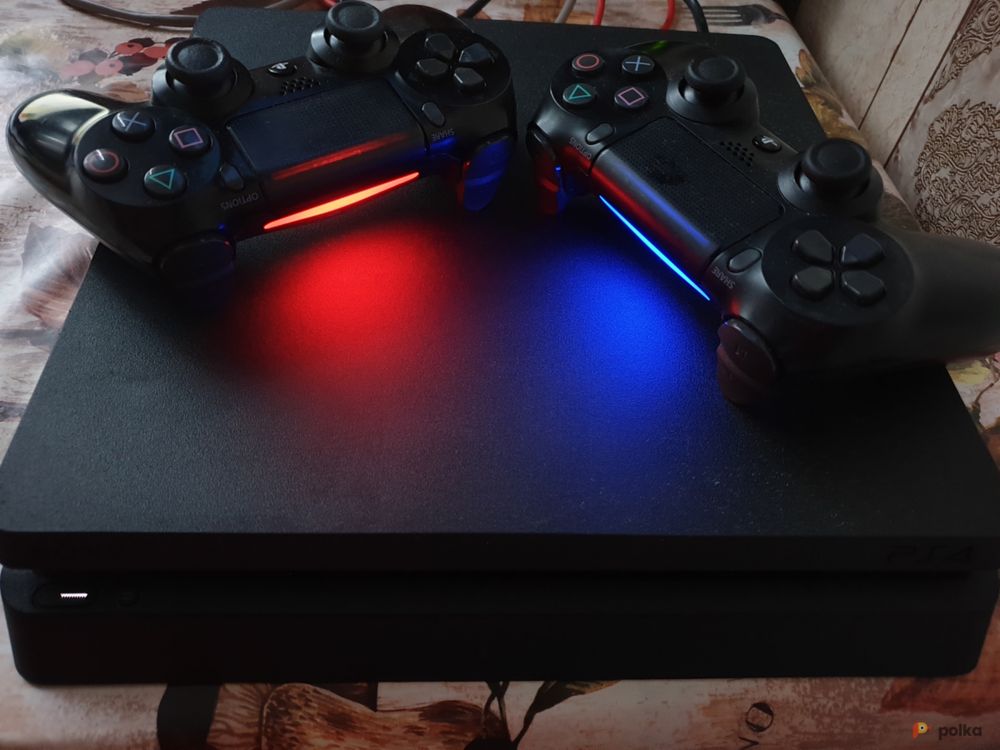 Playstation 4 SLIM 1 tb | 2 joysticks