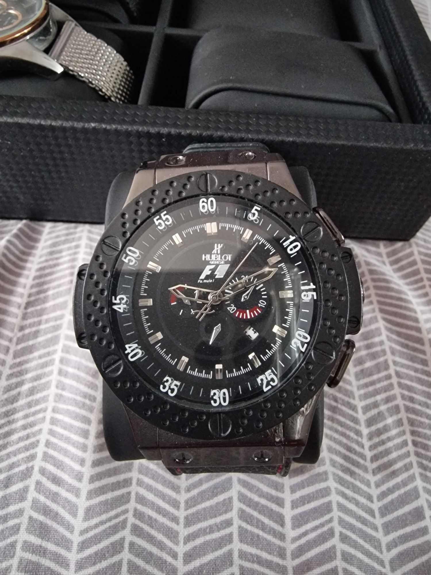 Часовници G Shock EXESS HUBLOT