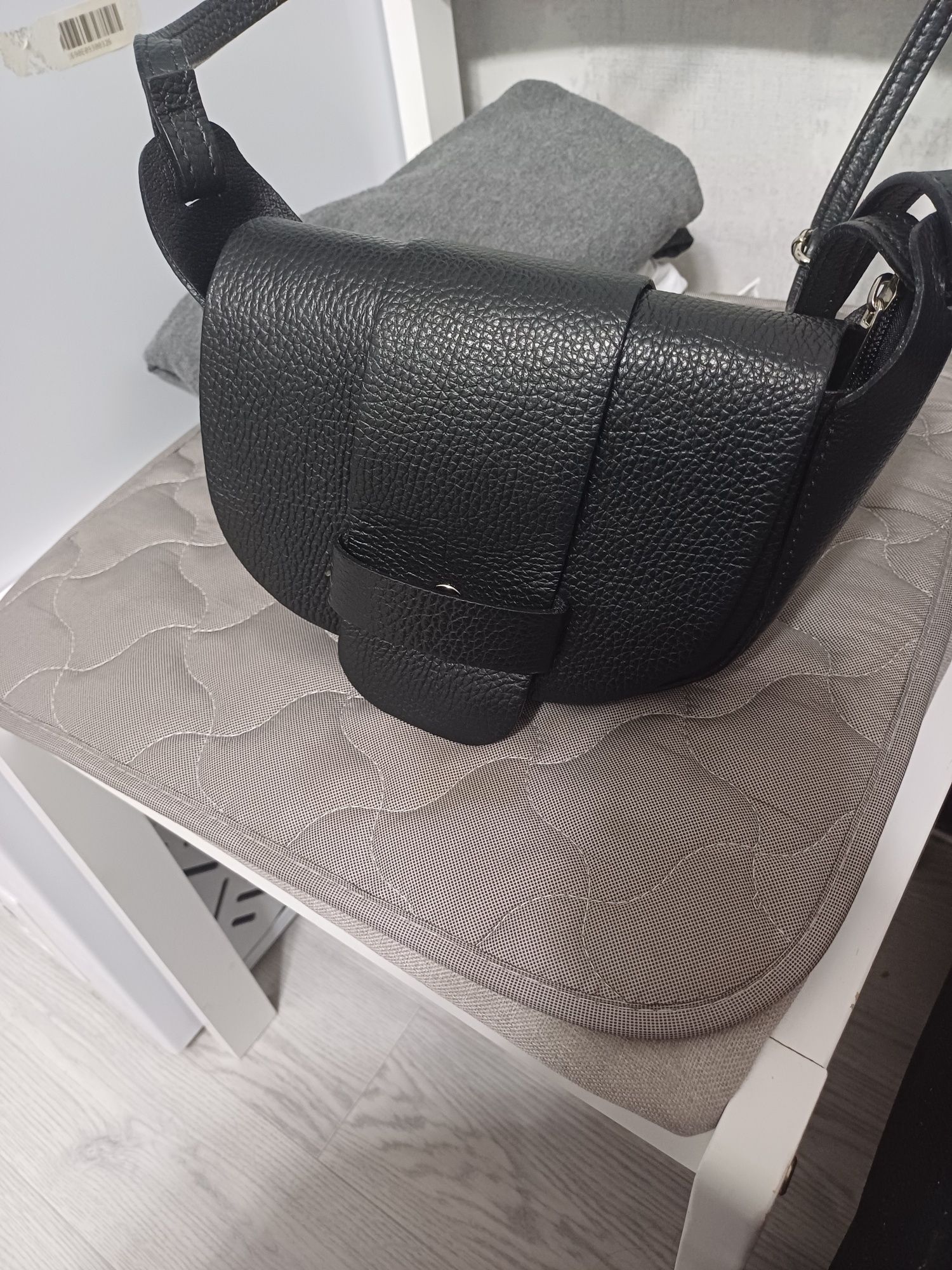 Продам женскую сумочку.