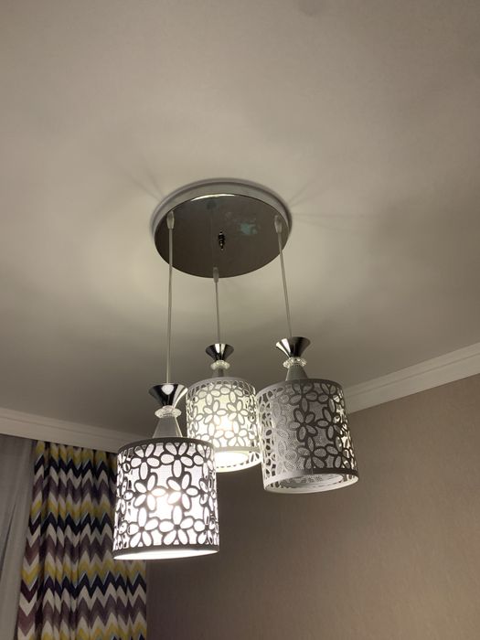 В продаже люстра(ночник)