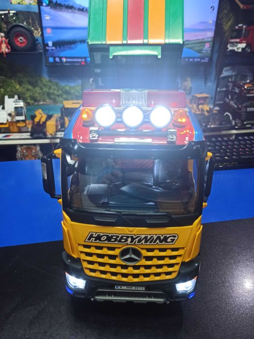 Camion cu radiocomanda Bruder Mercedes