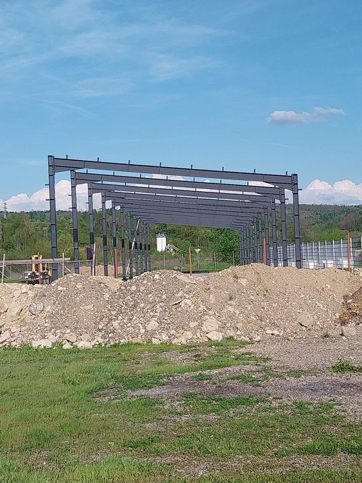 Hale Metalice Vindem si executam la comanda Dumneavoastră.