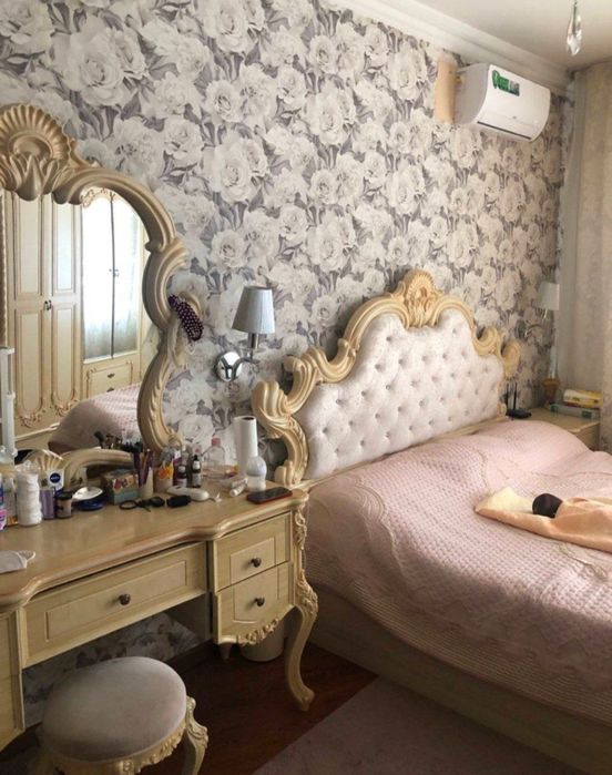 Продаётся квартира Юнусабад 10кв 4/2/5