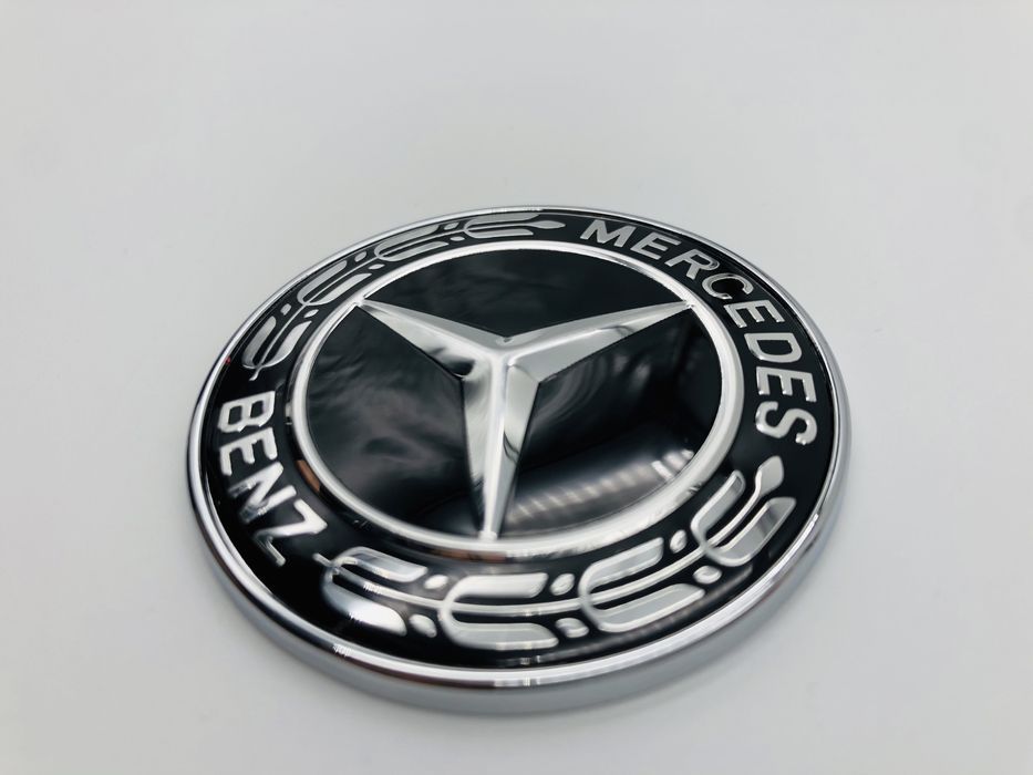 Emblema Mercedes capota nou