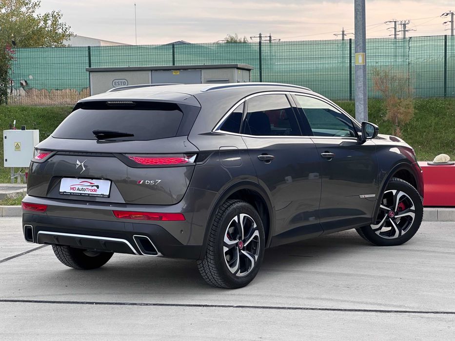 DS7 Crossback / PerformanceLine / 2.0HDi - 180Cp / Far LED / Alcantara