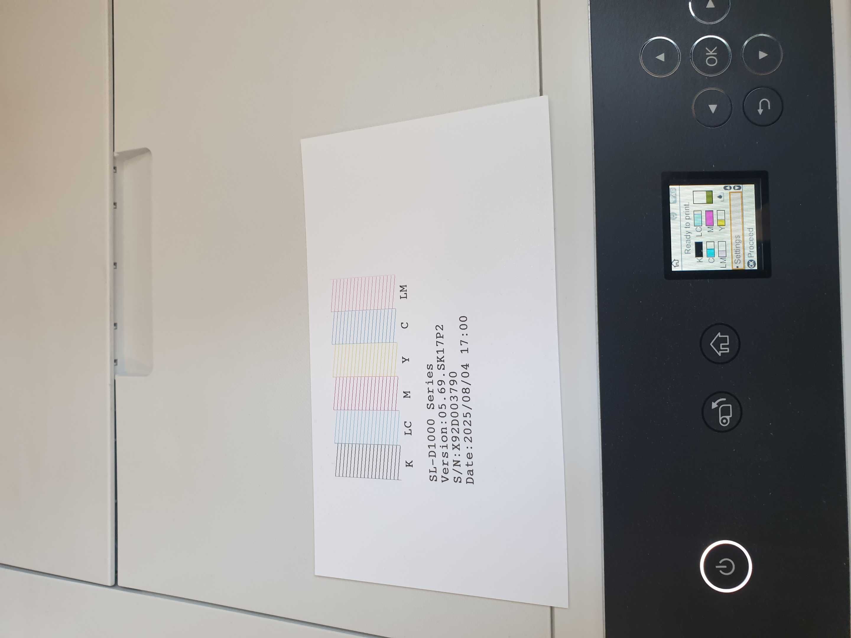 Продавам фотолаб/принтер EPSON D1000