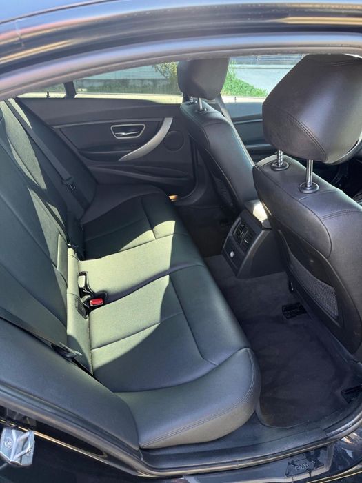Bmw F30 sport line 2013 2.0d