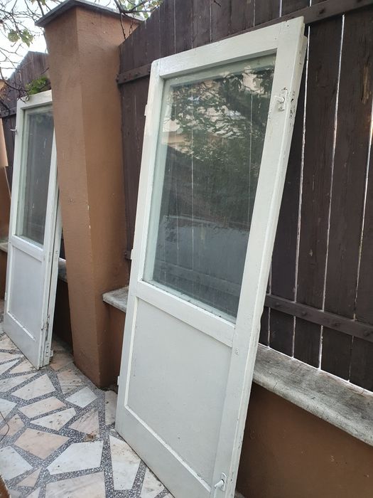 Ferestre si usi duble lemn rama sticla geamuri