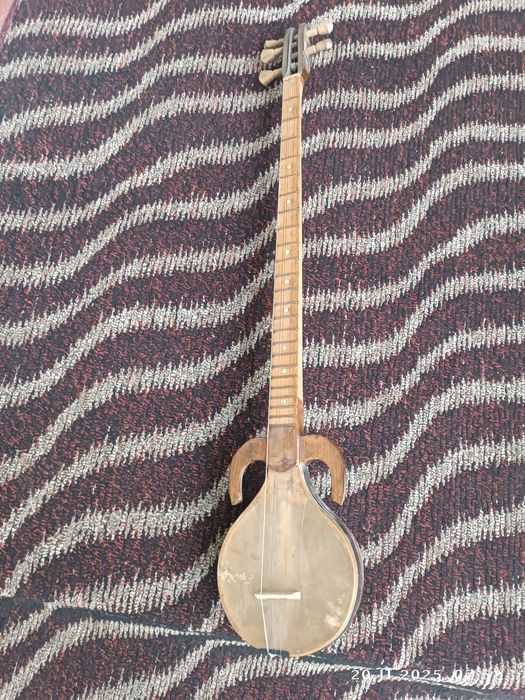 Рубоб сотилади тиник