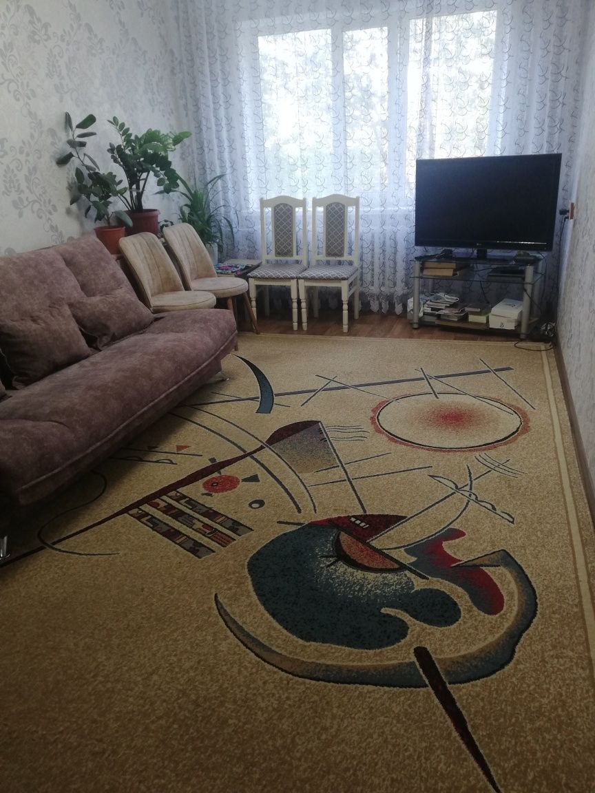 Продам 2-х комн кв. Район Айгуль