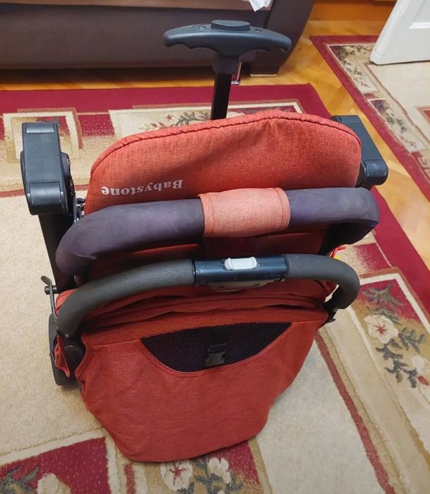Carucior tip valiza