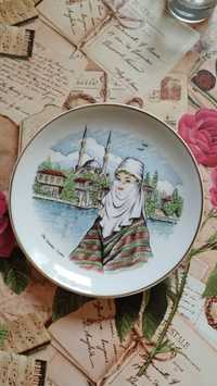 Красива порцеланова чиния за стена от Истанбул Турция