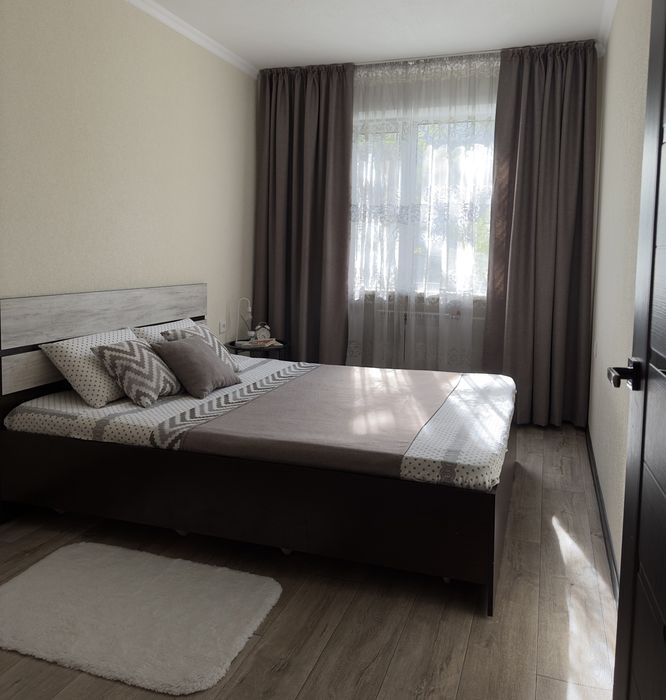 Сдаю 2х комн квартиру возле Пассажа