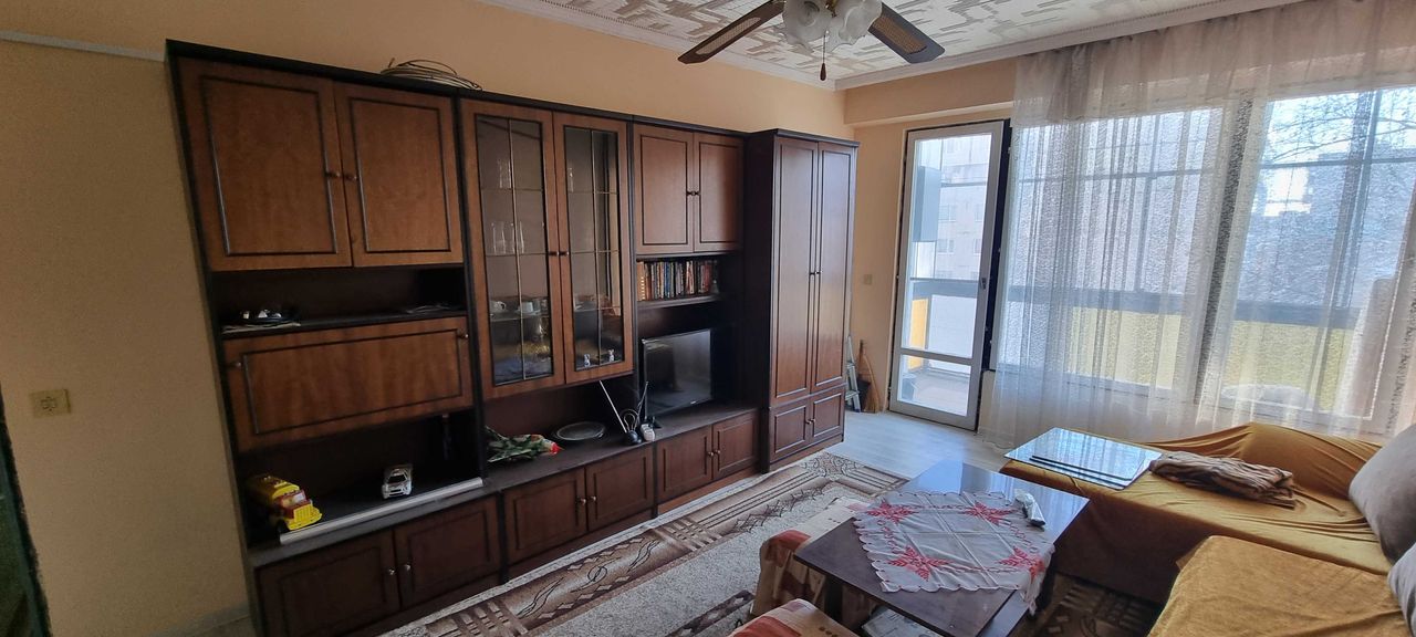 Продава се Двустаен апартамент в Разград, Орел - 60 кв.м за 1020 €/кв.м - Снимка #3
