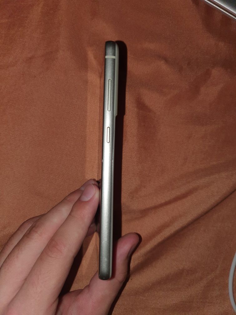 Vand S21 FE Dual Sim Defect