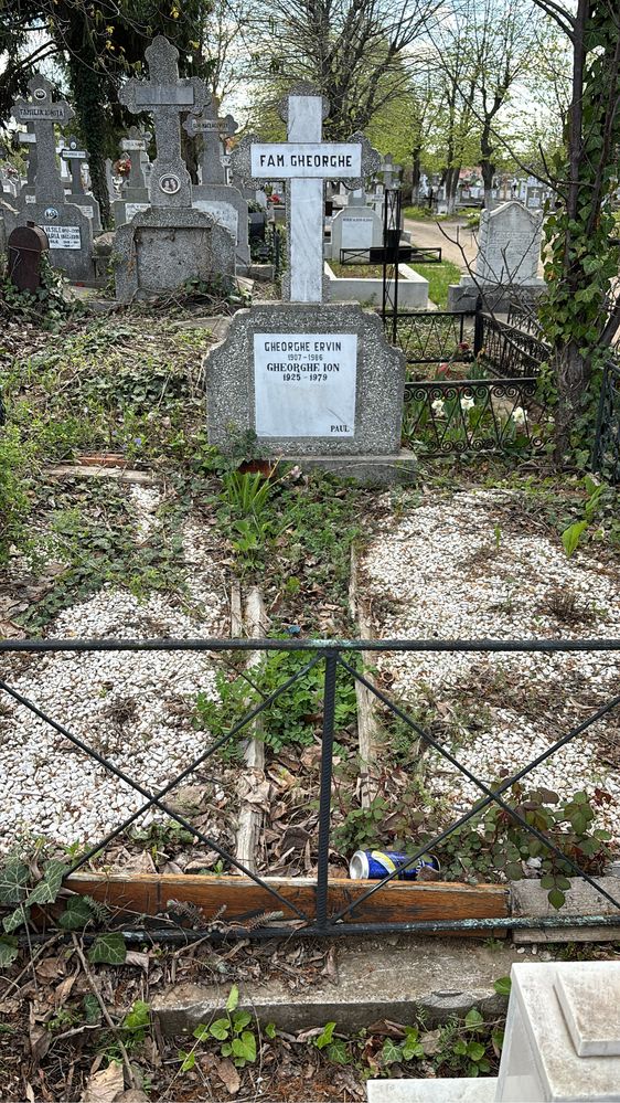 Vand Loc de Veci Cimitirul Straulesti 2