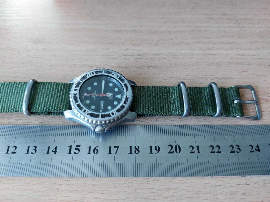 Часы подводные..