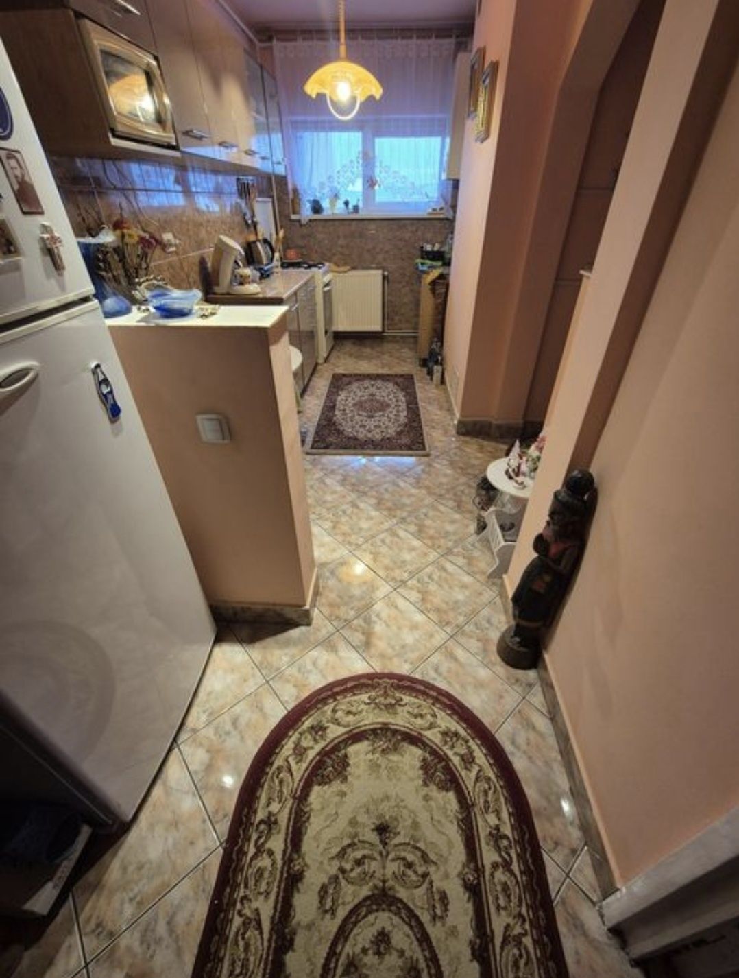 Vand apartament 2 camere confort 1,etaj intermediar,zona Garii