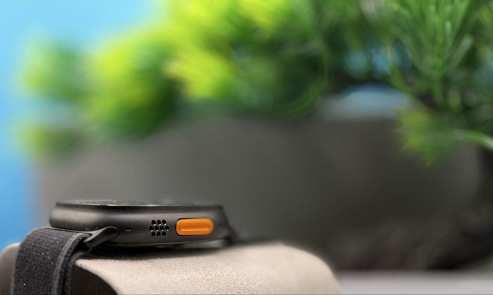 ГАРАНЦИОНЕН!!! Apple Watch Ultra 2, Cell, Black Titanium 49 мм