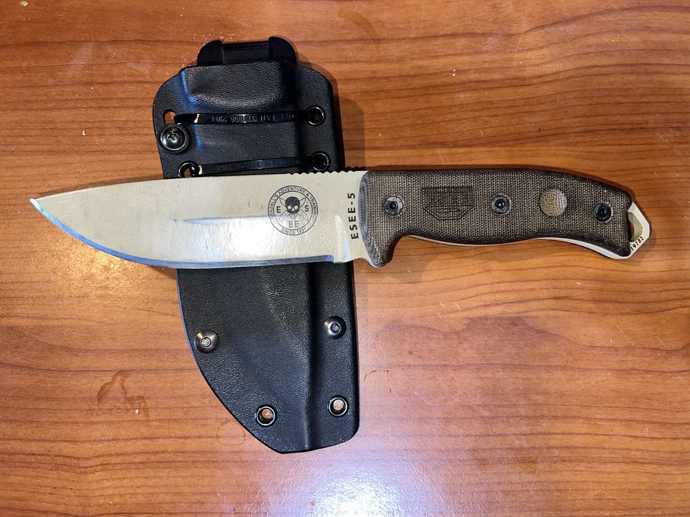 ESEE Knives Model 5, cutit de supravietuire