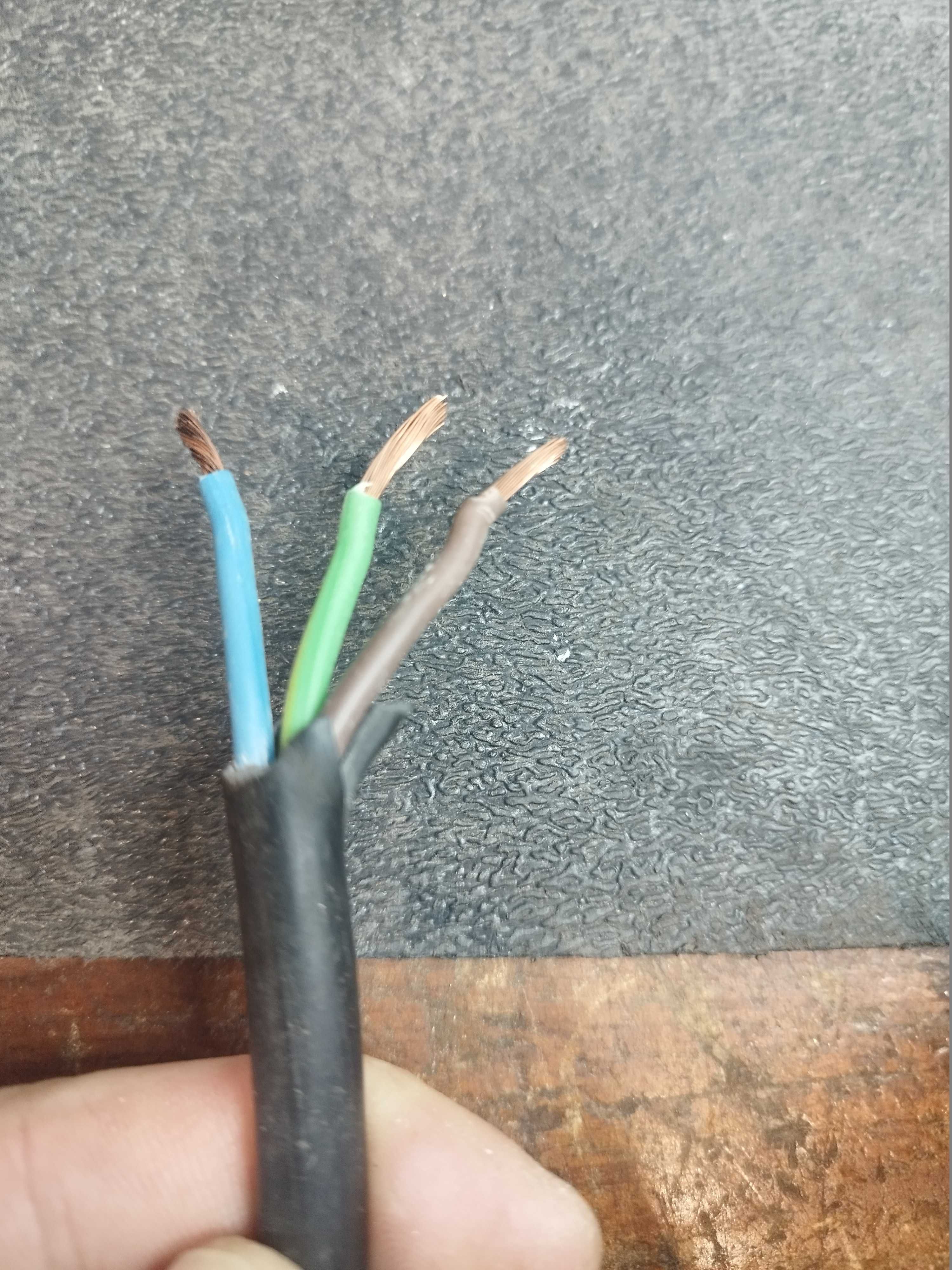 Cablu electric 3x2 mm   78 metri