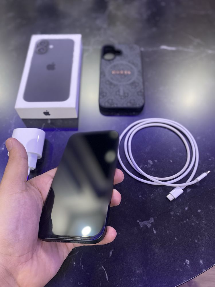Iphone 16 ( 100%  капацитет батерия+пълен комплект аксесоари)