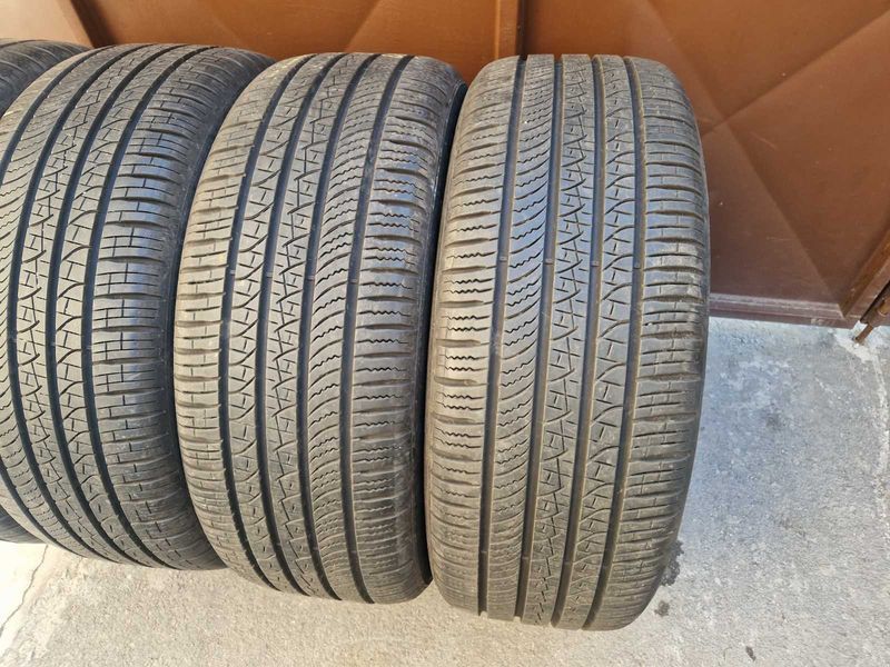 4 Pirelli R20 235/50
летни гуми
DOT1423