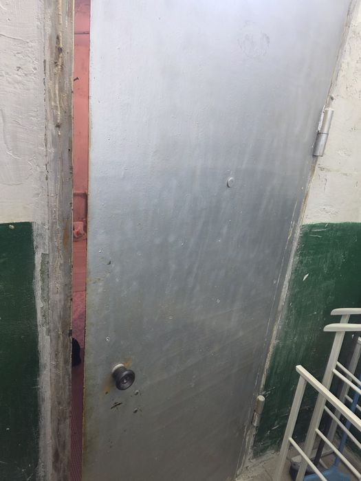 Продам дверь 37 тыс