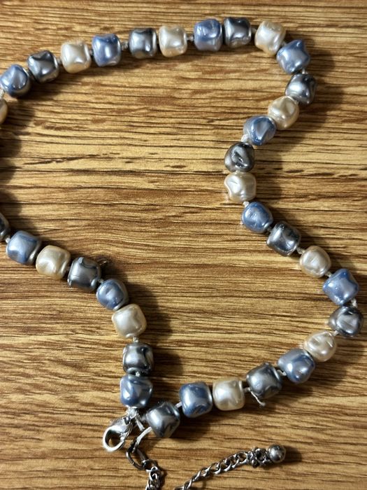 Стилно колие от Истински испански перли в синьо и бяло.