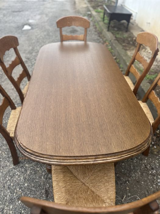 Масивна трапезна маса с 6 стола