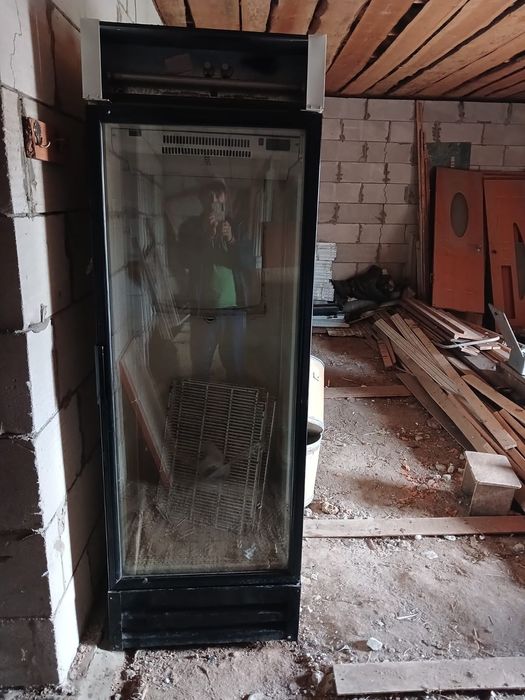 Ветринный холодильник