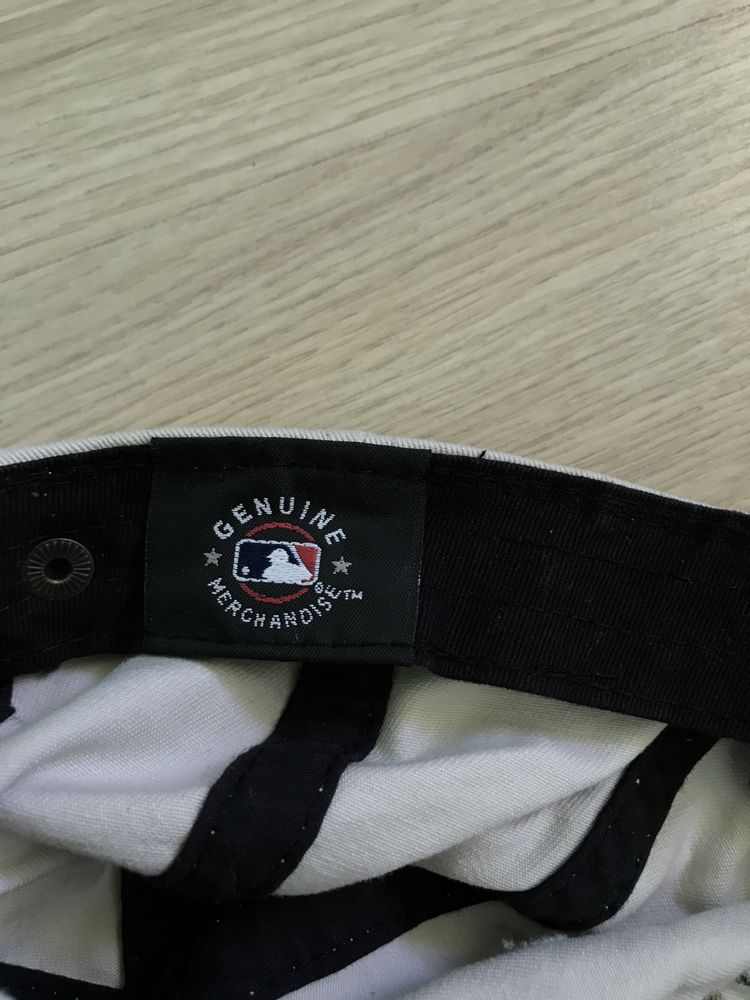 New Era шапка с козирка