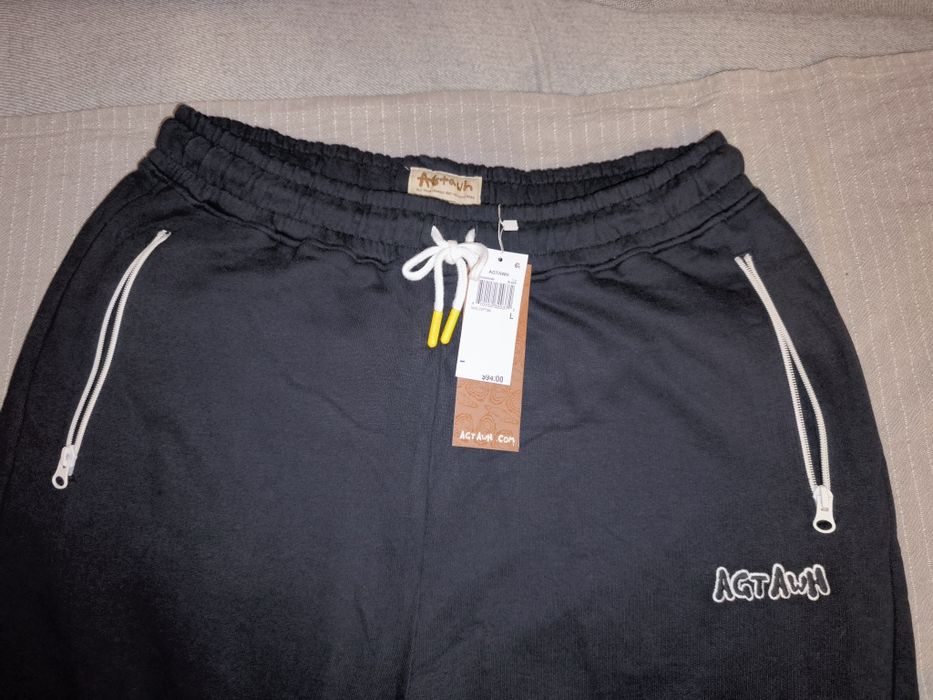 Pantaloni AGTAWH 100% bumbac $94 fermoare la buzunare