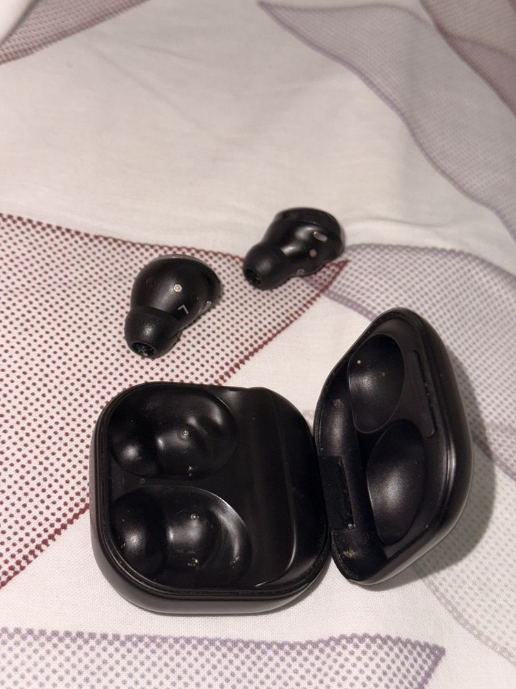 Galaxy buds Pro черного цвета