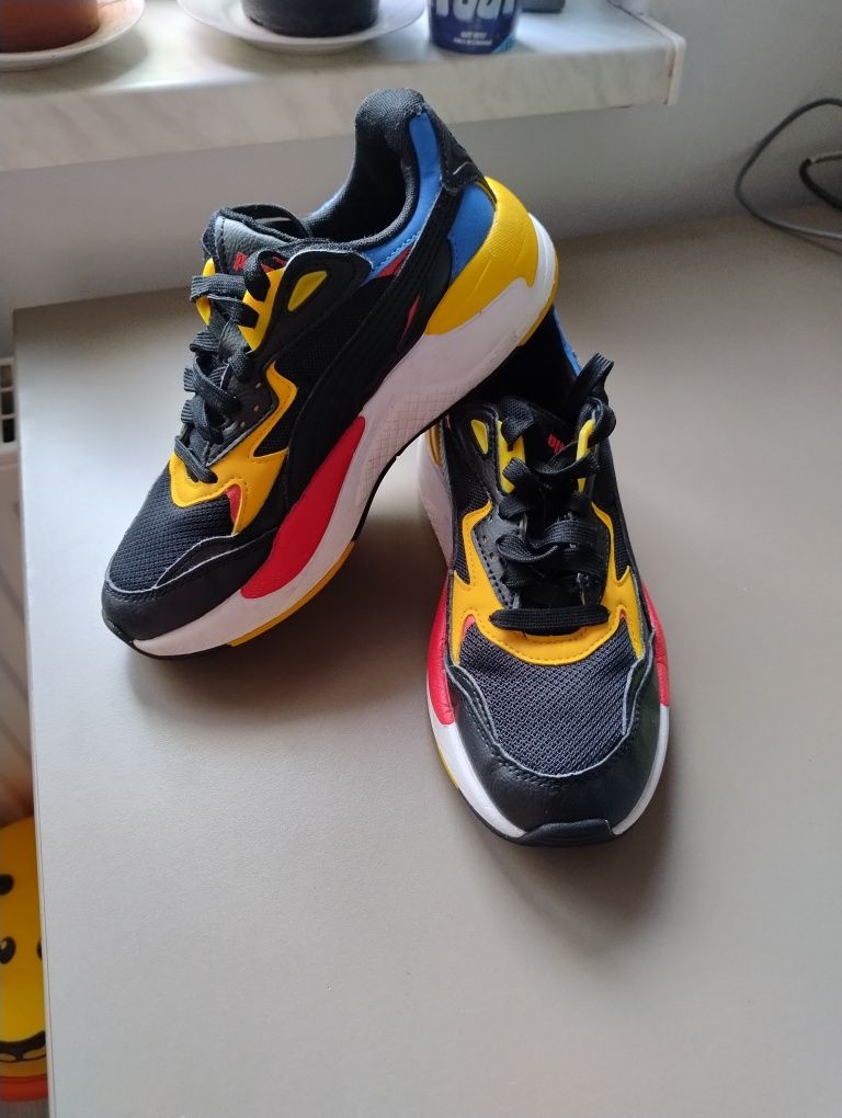 Adidași Puma Nr. 36
