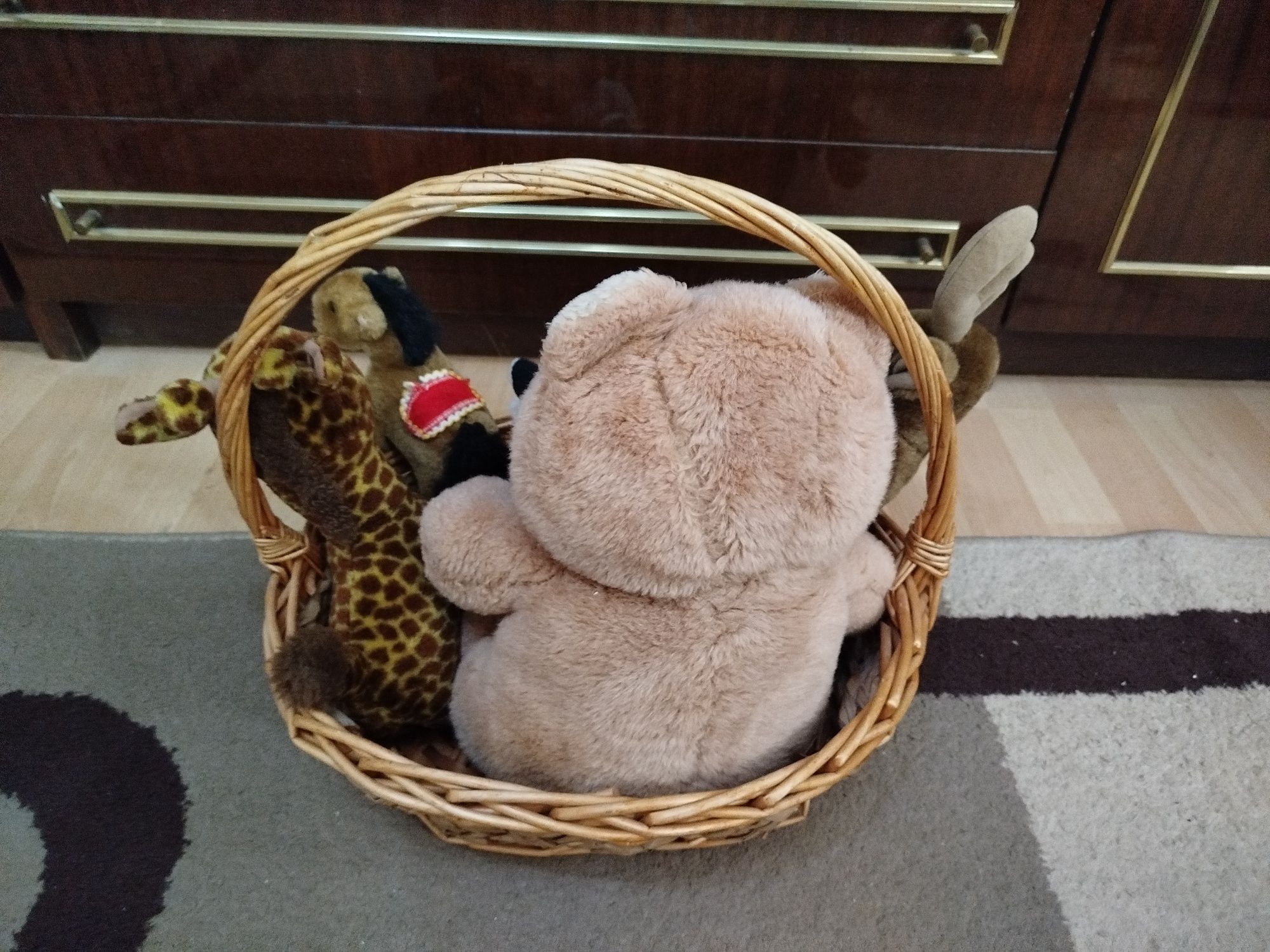 Продавам детски плюшени играчки