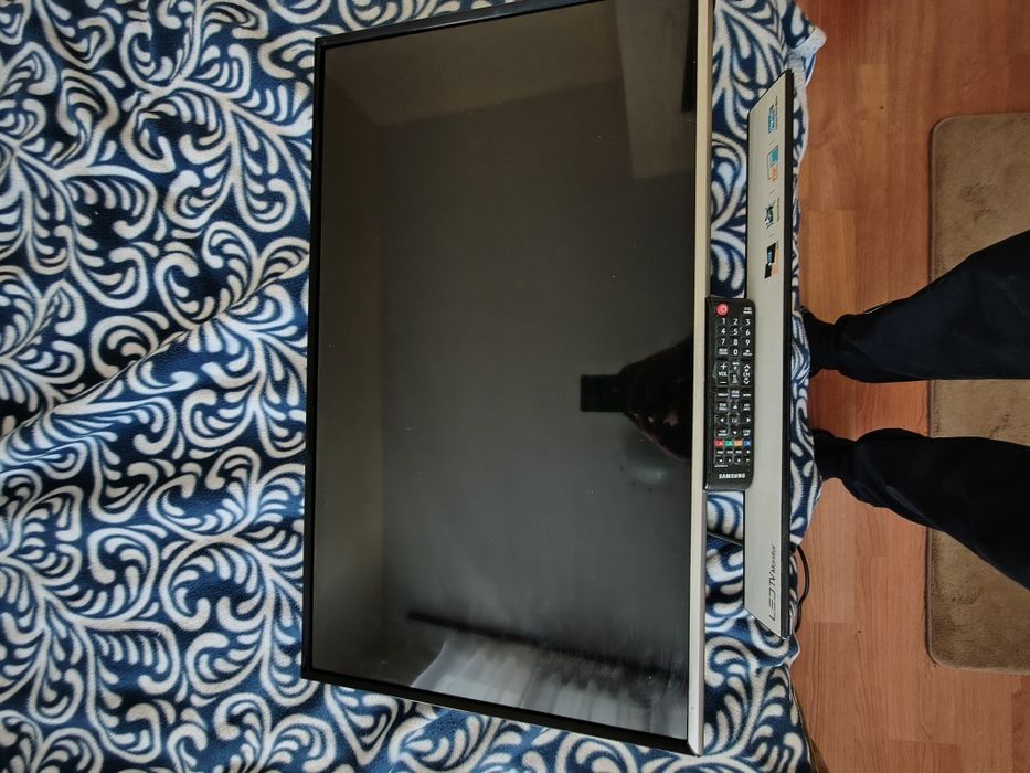 Samsung LT32E310 – Професионален 2-в-1 телевизор + монитор 32