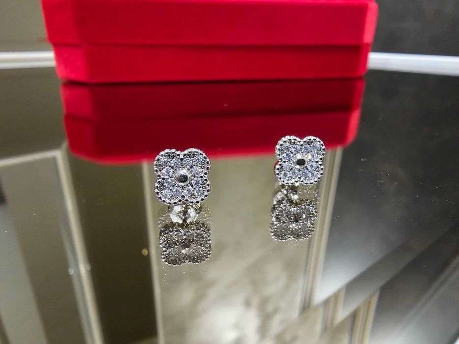 Van Cleef & Arpels VCA Silver Diamond Sweet Alhambra Дамски Обеци