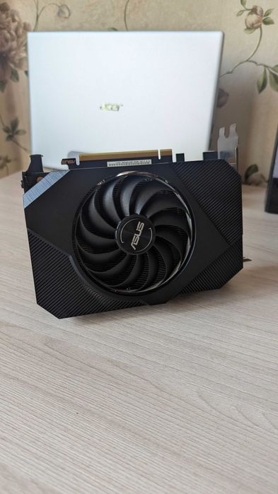 Видеокарта ASUS RTX 3050 Phoenix