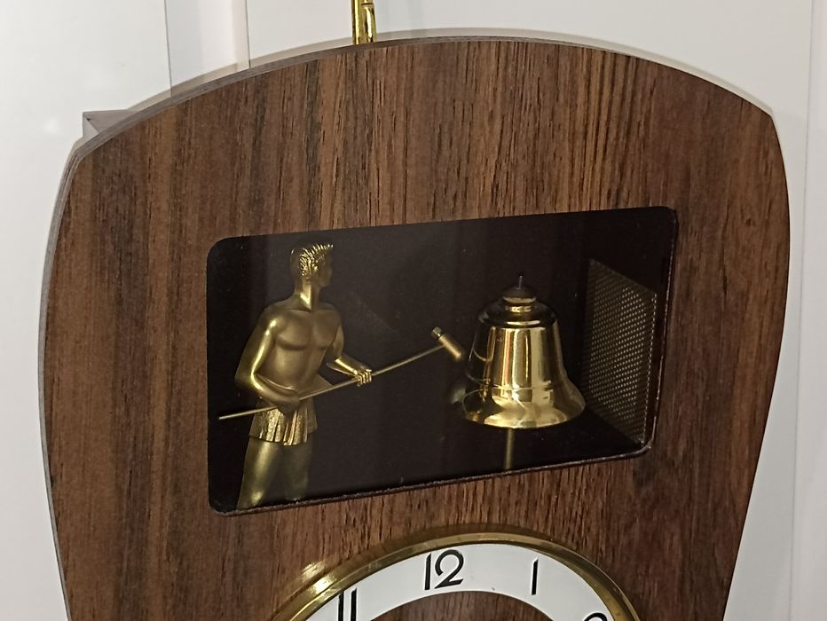 Ceas de perete pendula Odo