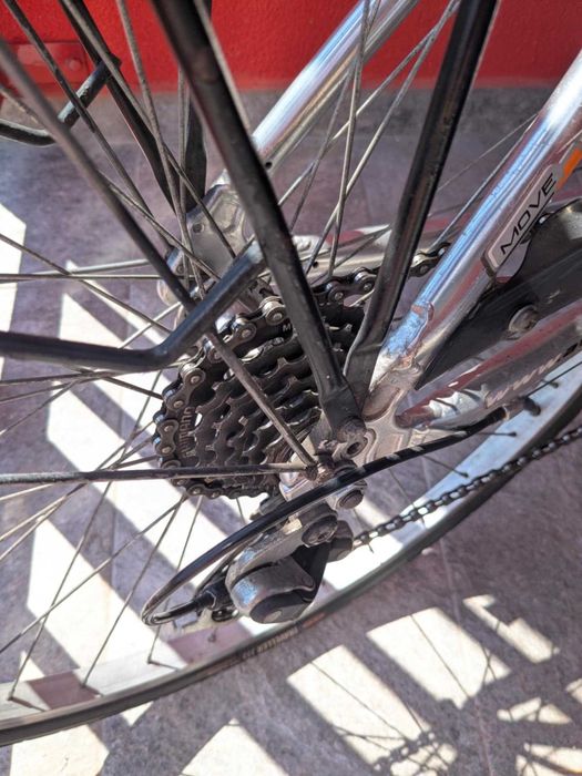 Bicicleta de oras - roti de 26" - cadru de aluminiu