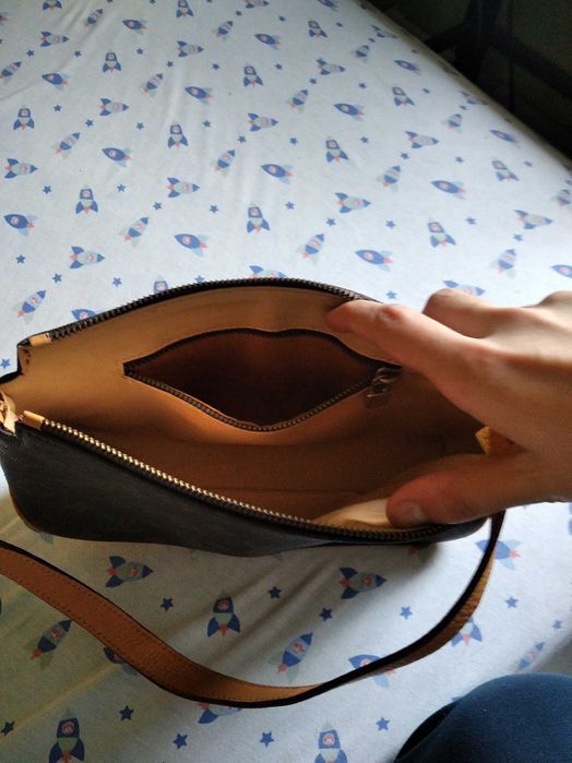 Дамска средна кафява чанта