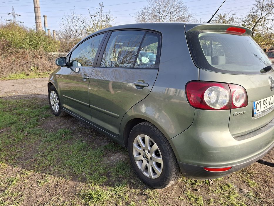 Vând Vw Golf 5 Plus 1.9 TDi