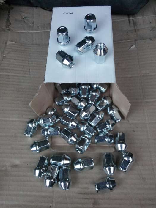 Piulite,prezoane jante aliaj,jante tabla,Ford,Mondeo,Focus,Fiesta,Ka