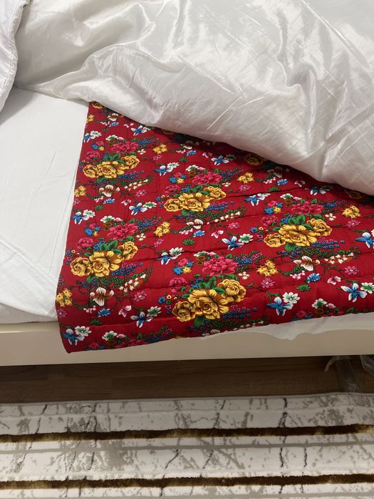 Продаю корпешка ( одеяло) верблюжка натуральная