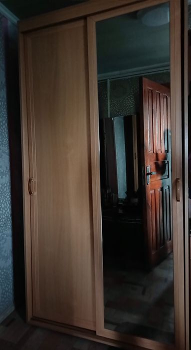 Продам шкаф-купе