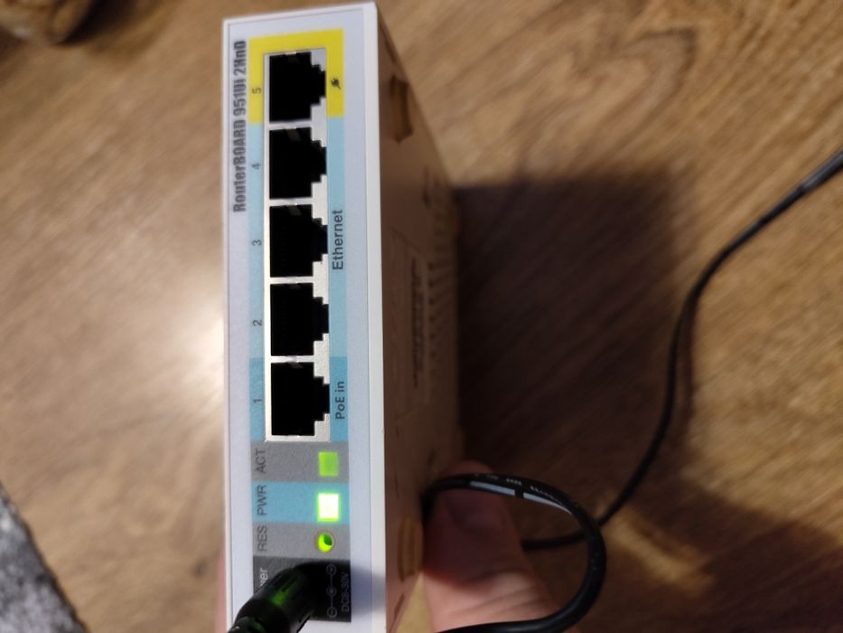 Router MikrotiK switch